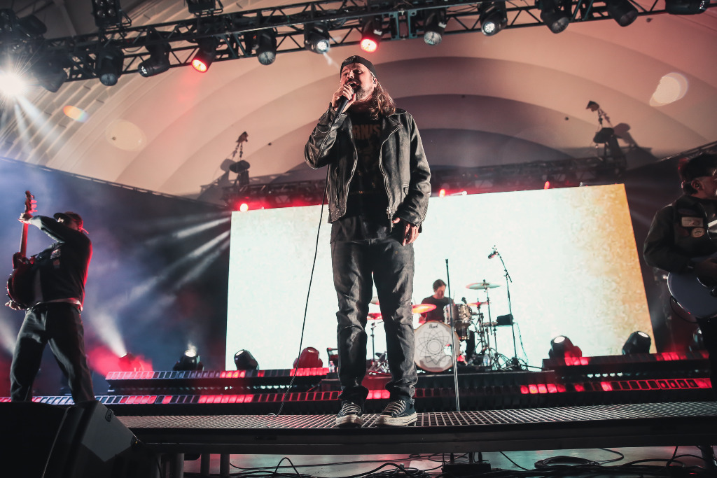 Silverstein Performs Live In Toronto At The CNE