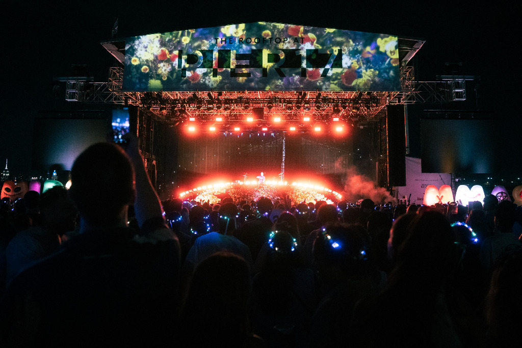 Galantis On The Rooftop at Pier 17