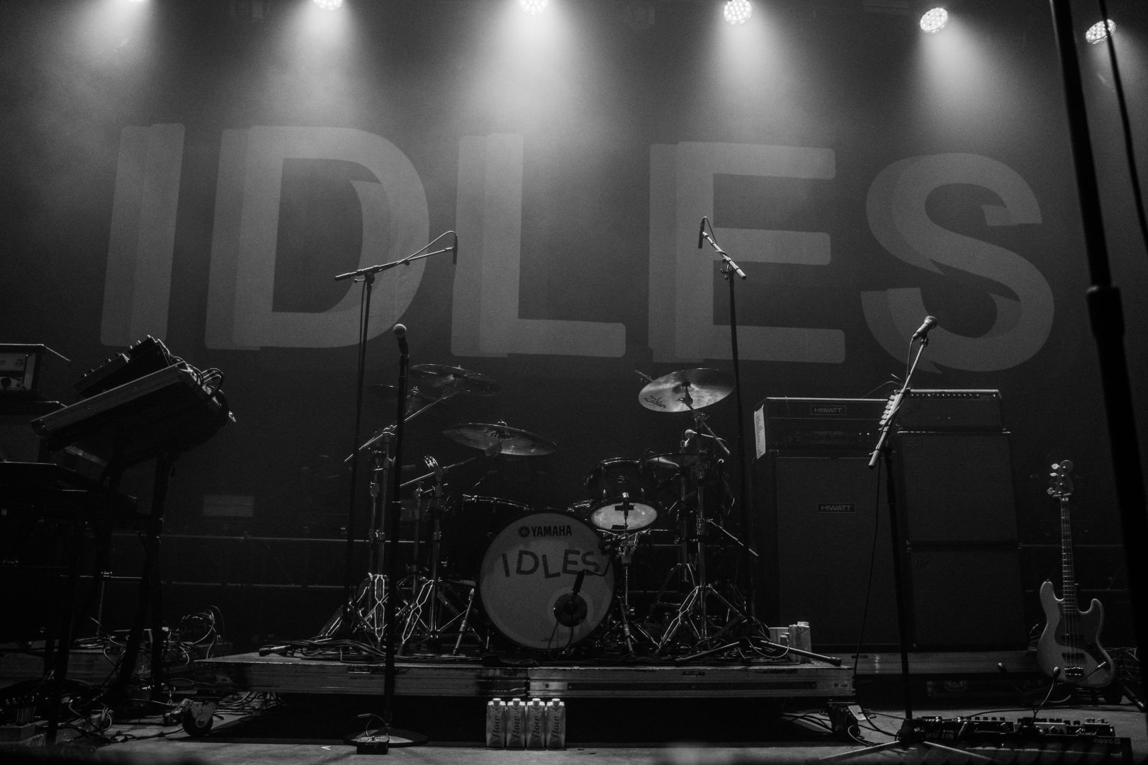 IdlesBWstage