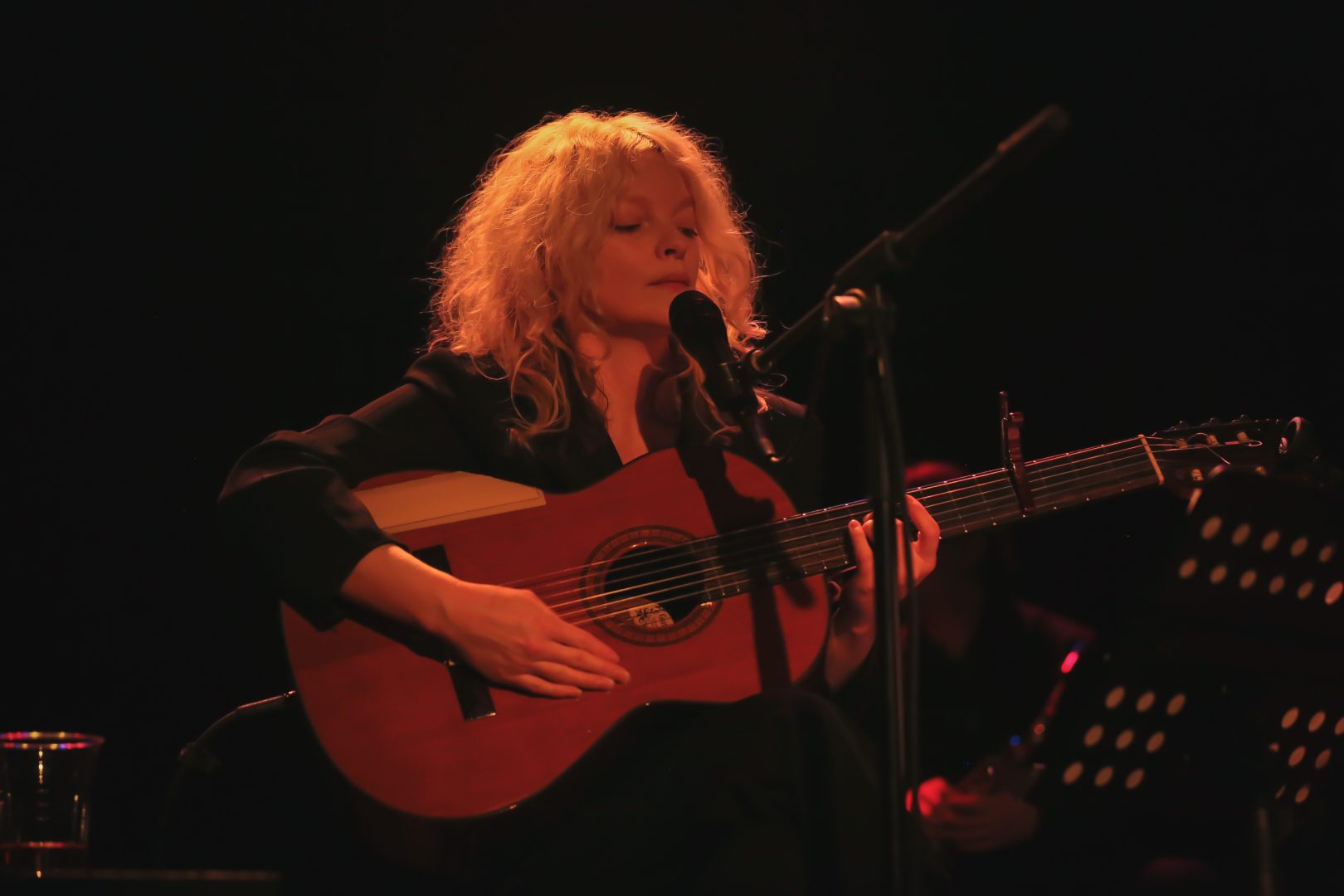 Jessica Pratt-11